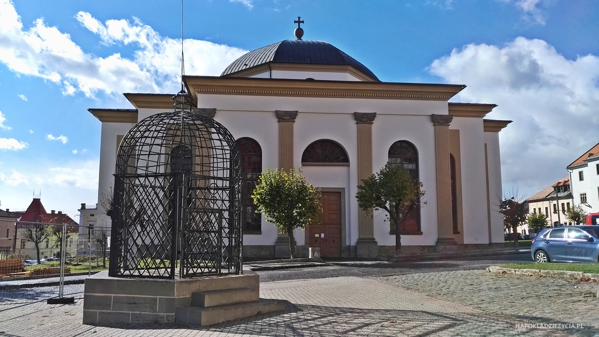 Lewocza, zwiedzanie: klatka hańby, kościół ewangelicki